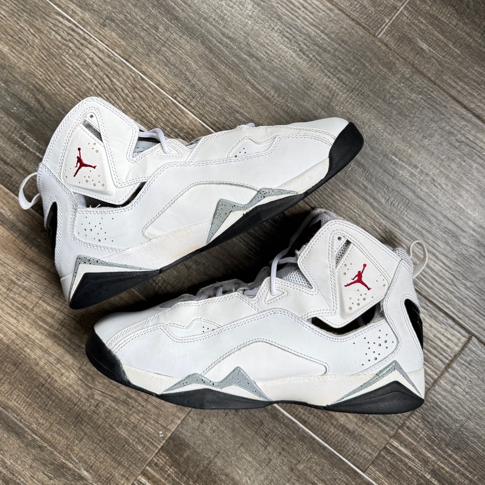 Jordan true flight white cement 7 8.5